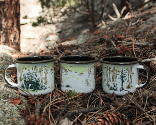 Black bear design enamel mug - Image 2