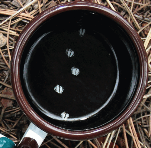 Elk Design Enamel Mug - Image 3